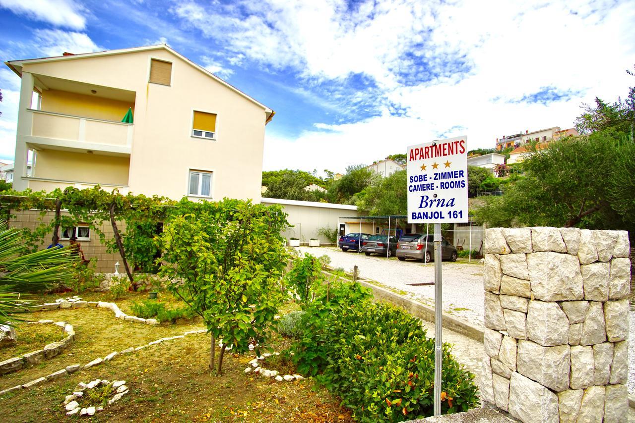 Apartments & Rooms Brna Banjol Bagian luar foto
